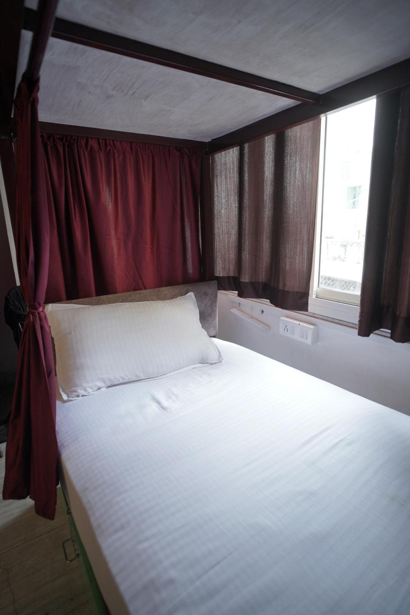 אודייפור Hostel Funky Bunky מראה חיצוני תמונה