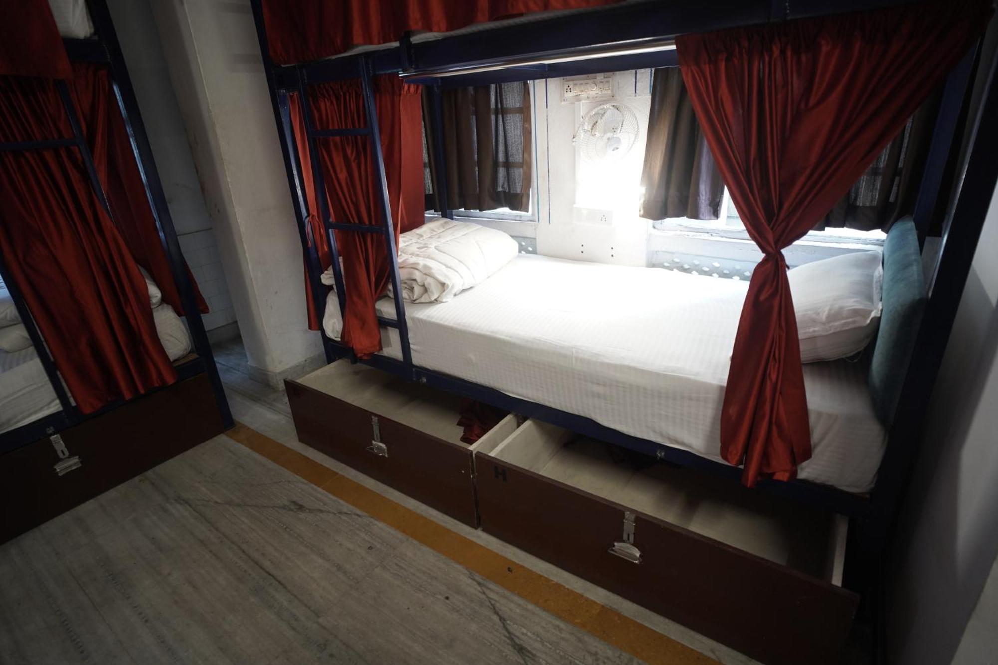 אודייפור Hostel Funky Bunky מראה חיצוני תמונה
