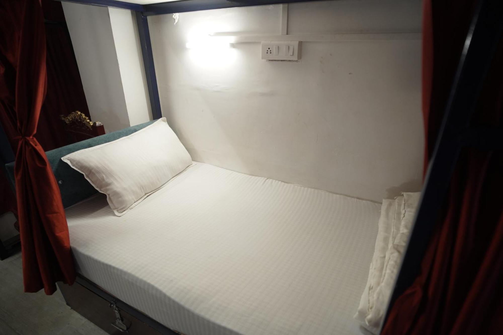 אודייפור Hostel Funky Bunky מראה חיצוני תמונה